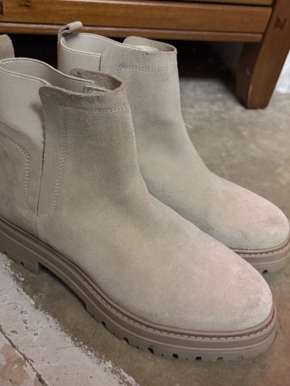 Steve Madden Women's Cream and Tan Boots